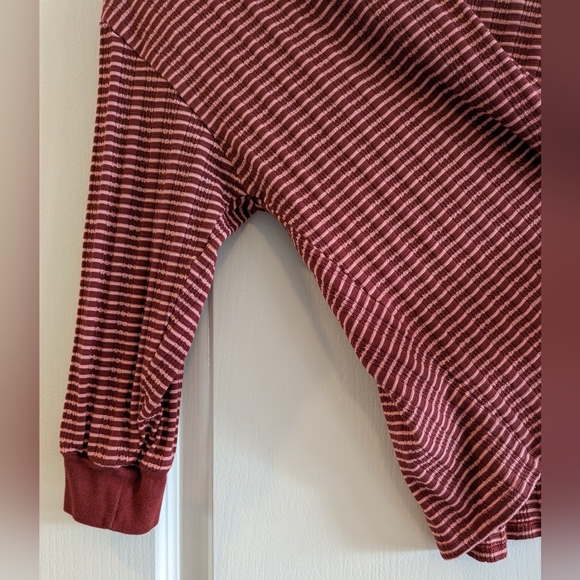 Anthropologie Hannah Pink Red Striped Knit Textured V-Neck Thermal Shirt Size S - Picture 7 of 15